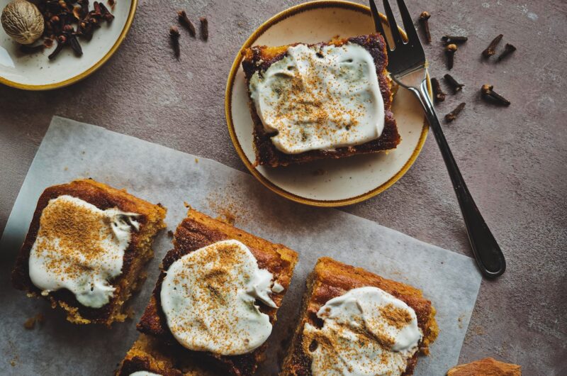 Vegan appel-spice cake